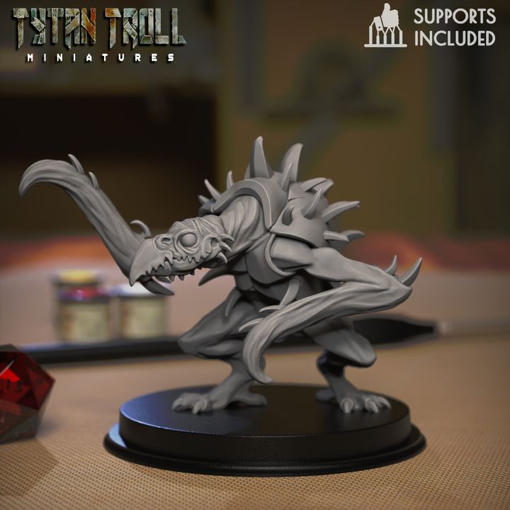 Hook horror-style resin monster miniature posed low to the ground with sweeping claws and spiked creature details.
