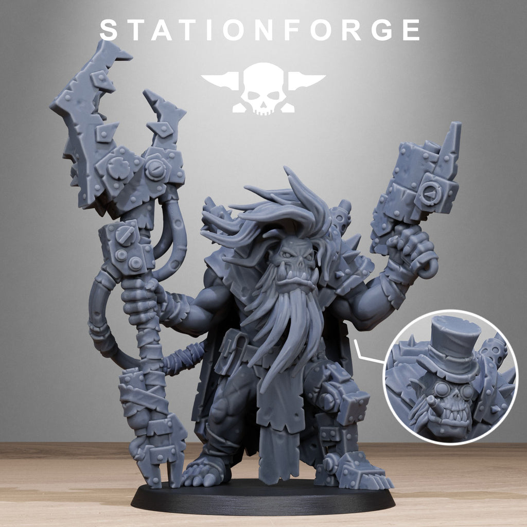 Orkaz Madman sci-fi greenskin leader front view by Station Forge