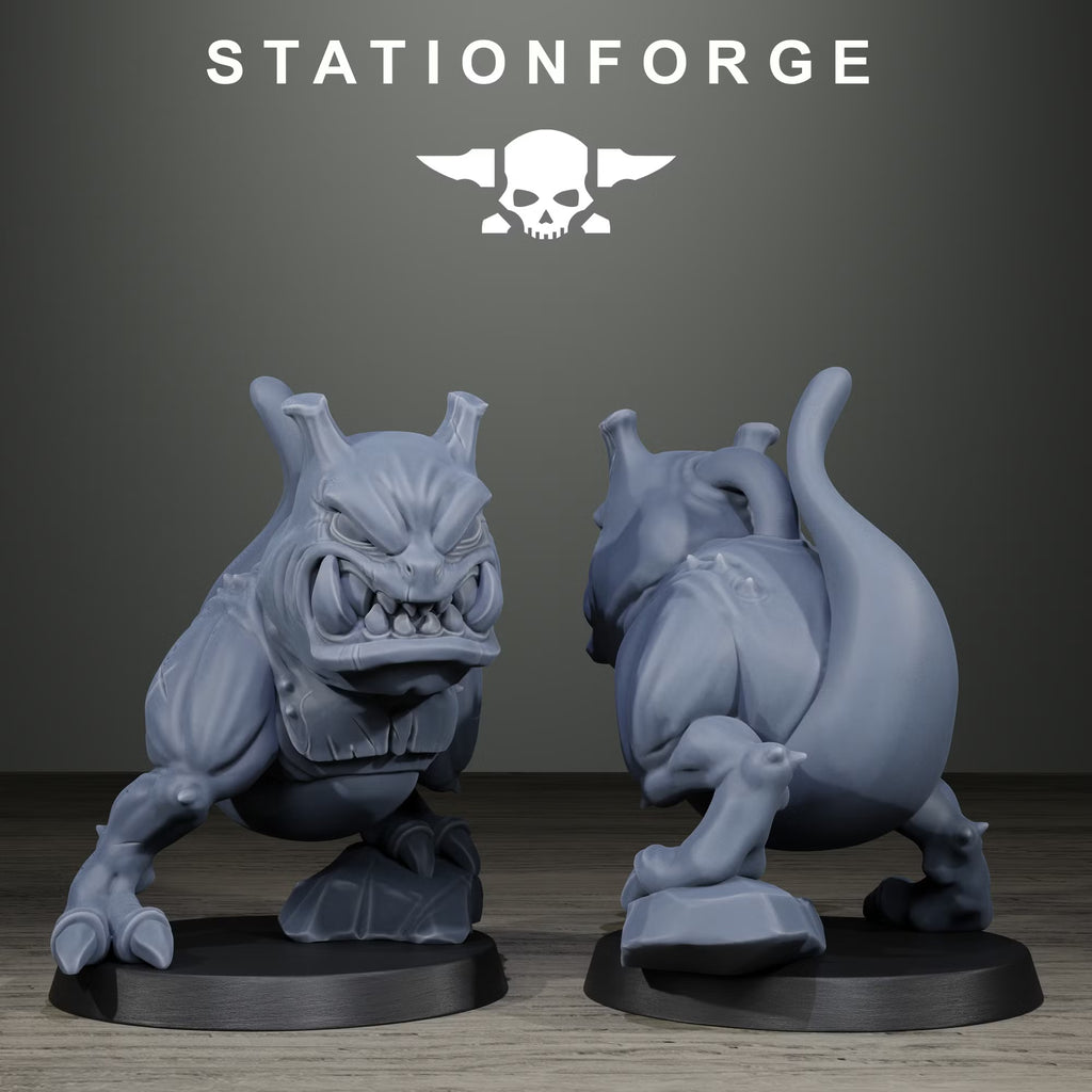 Orkaz Monsters hulking bipedal creature by Station Forge, shown from front and rear
