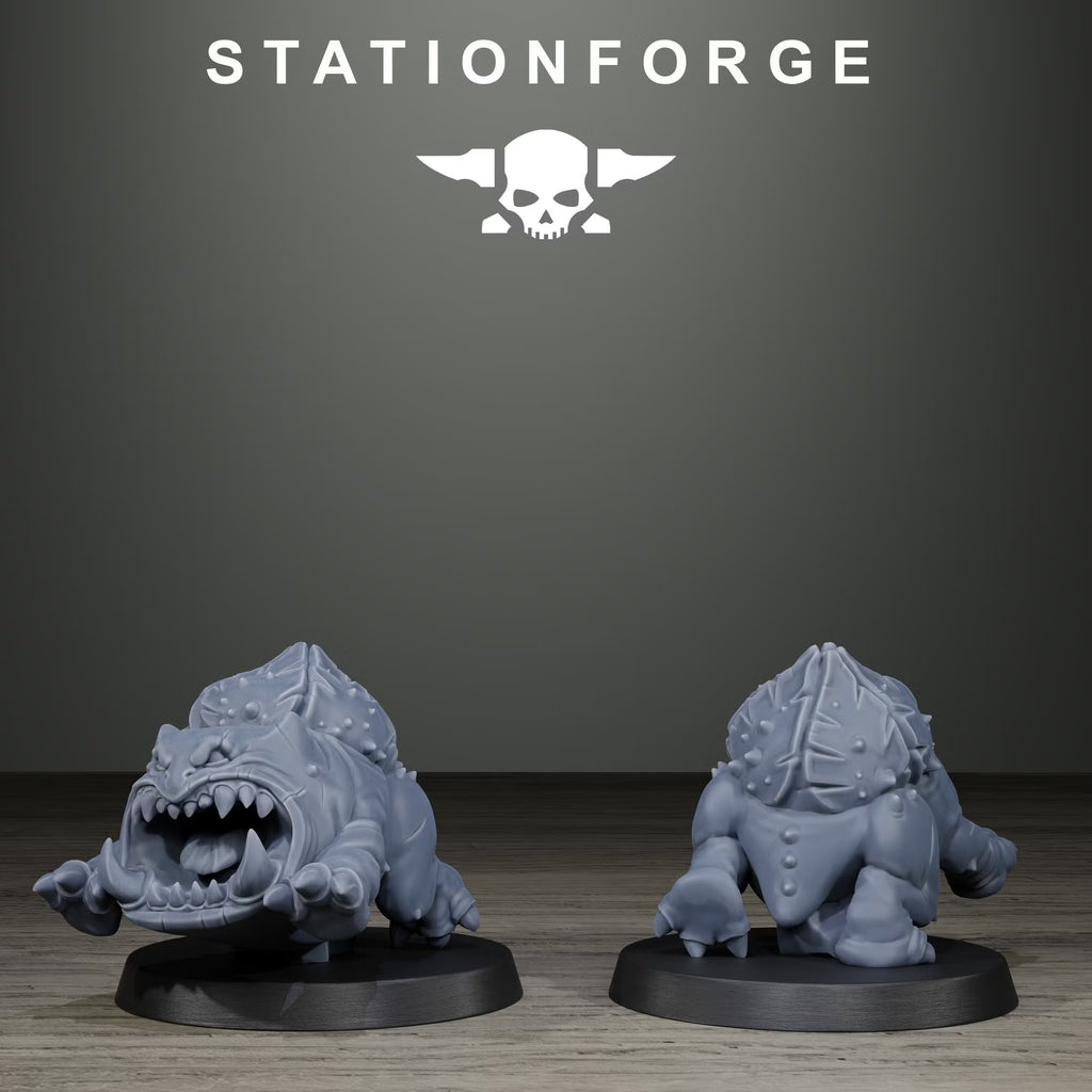 Orkaz Monsters squat armored beast by Station Forge, shown from front and rear