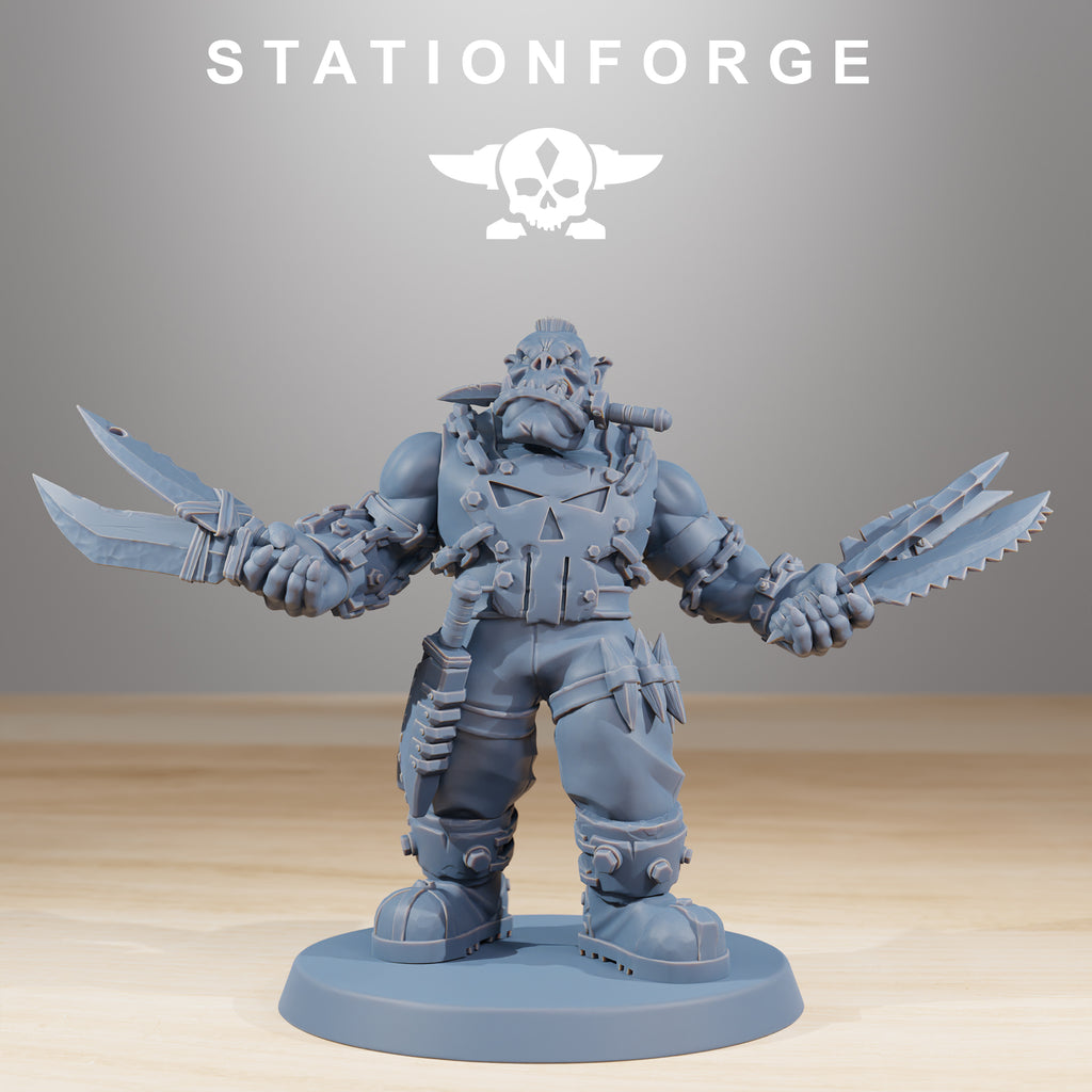 Orkaz Skillers miniature by Station Forge wielding dual blades, featuring skull armor, chains, and aggressive sci-fi detail.
