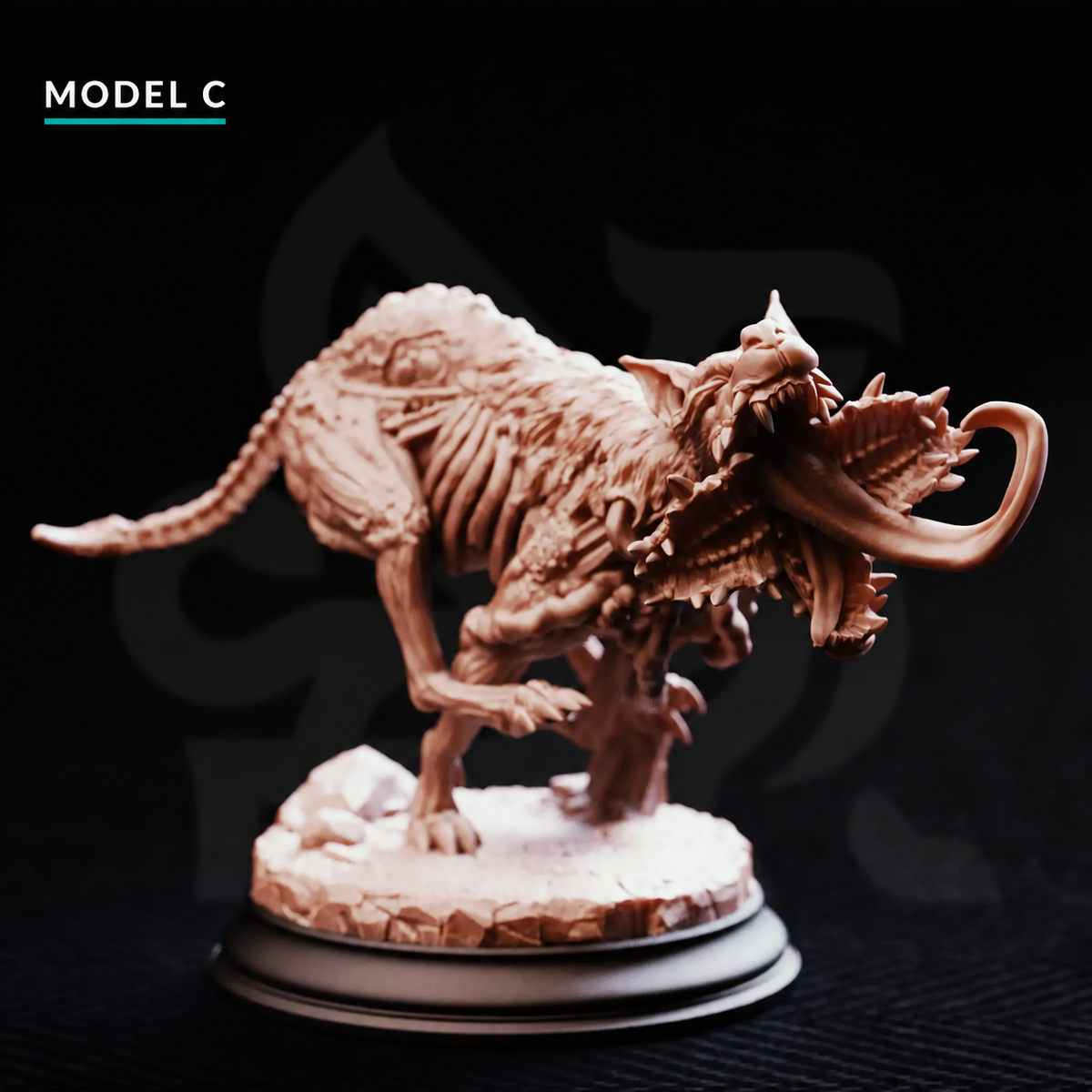 Slagsting Model C by DM Stash, deformed blood hound miniature with huge splitting jaws, a long curling tongue, and a skeletal body.