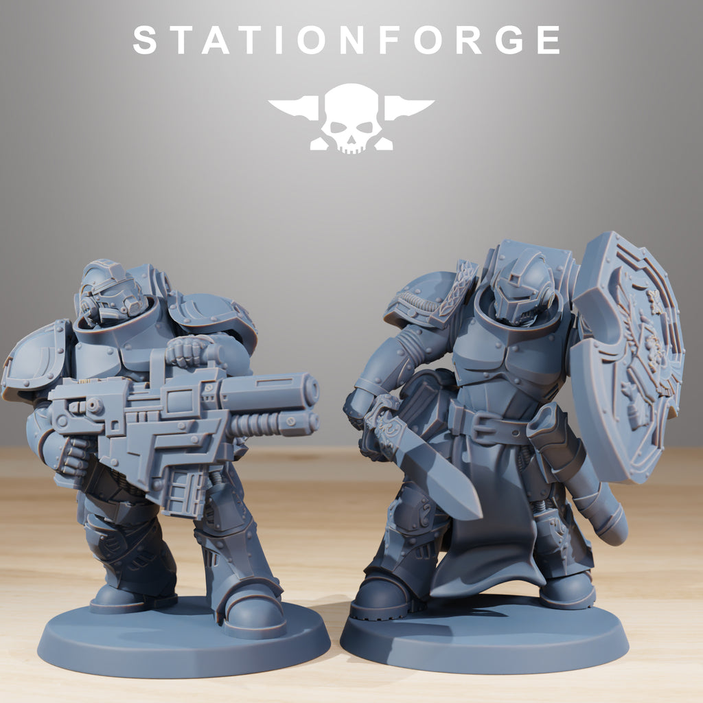 Two Socratis Knights resin miniatures with shield, sword, heavy armor, and tabletop-ready poses.