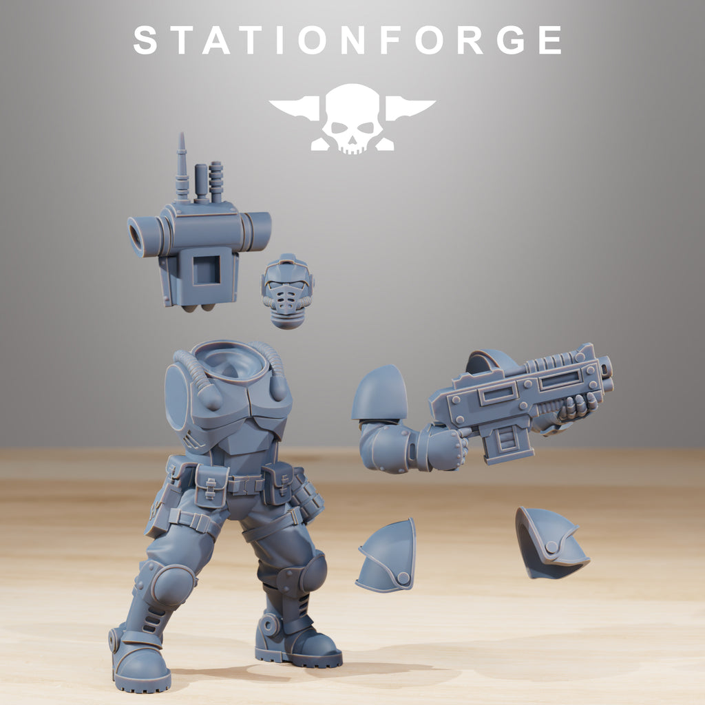 Socratis Light Infantry modular resin miniature parts with armor, rifle, helmet, backpack, and shoulder pads.