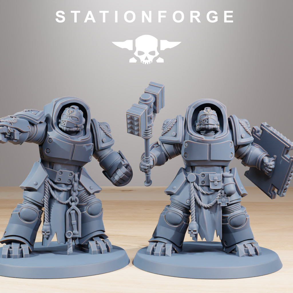 Socratis Vanguard Melee Unit pair of sci-fi armored miniatures with melee weapons and heavy armor.