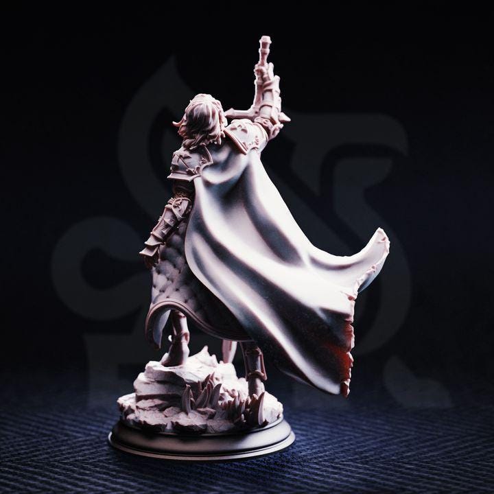 Female Human Paladin Miniature - Jeanne du Lac - DM Stash