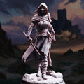 Female Human Rogue Assassin Miniature - Delyna ro Unviel - DM Stash