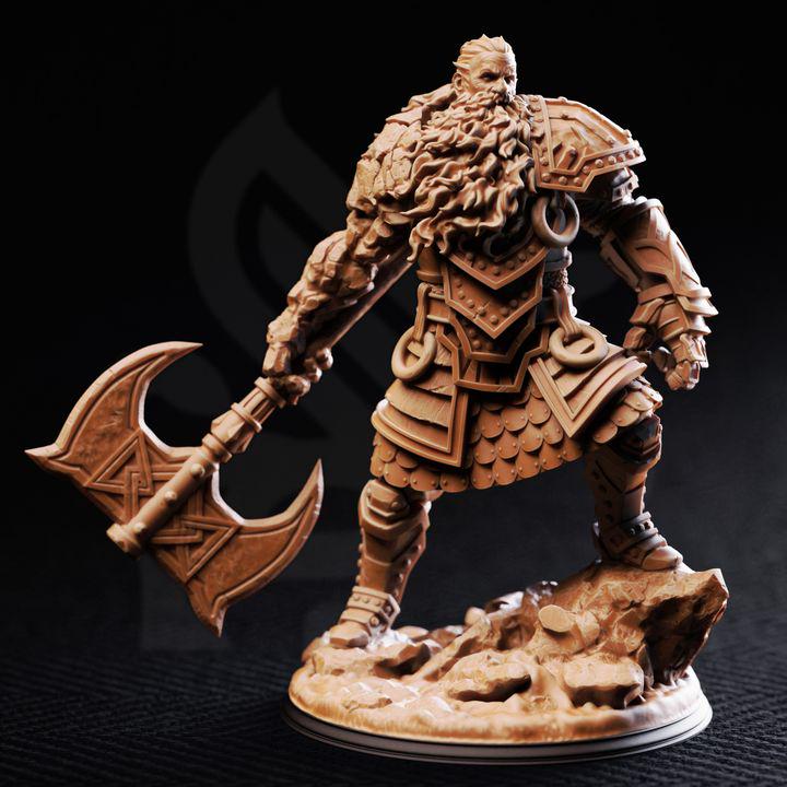 Surtrson - Fire Giant - 75mm Base - DM Stash