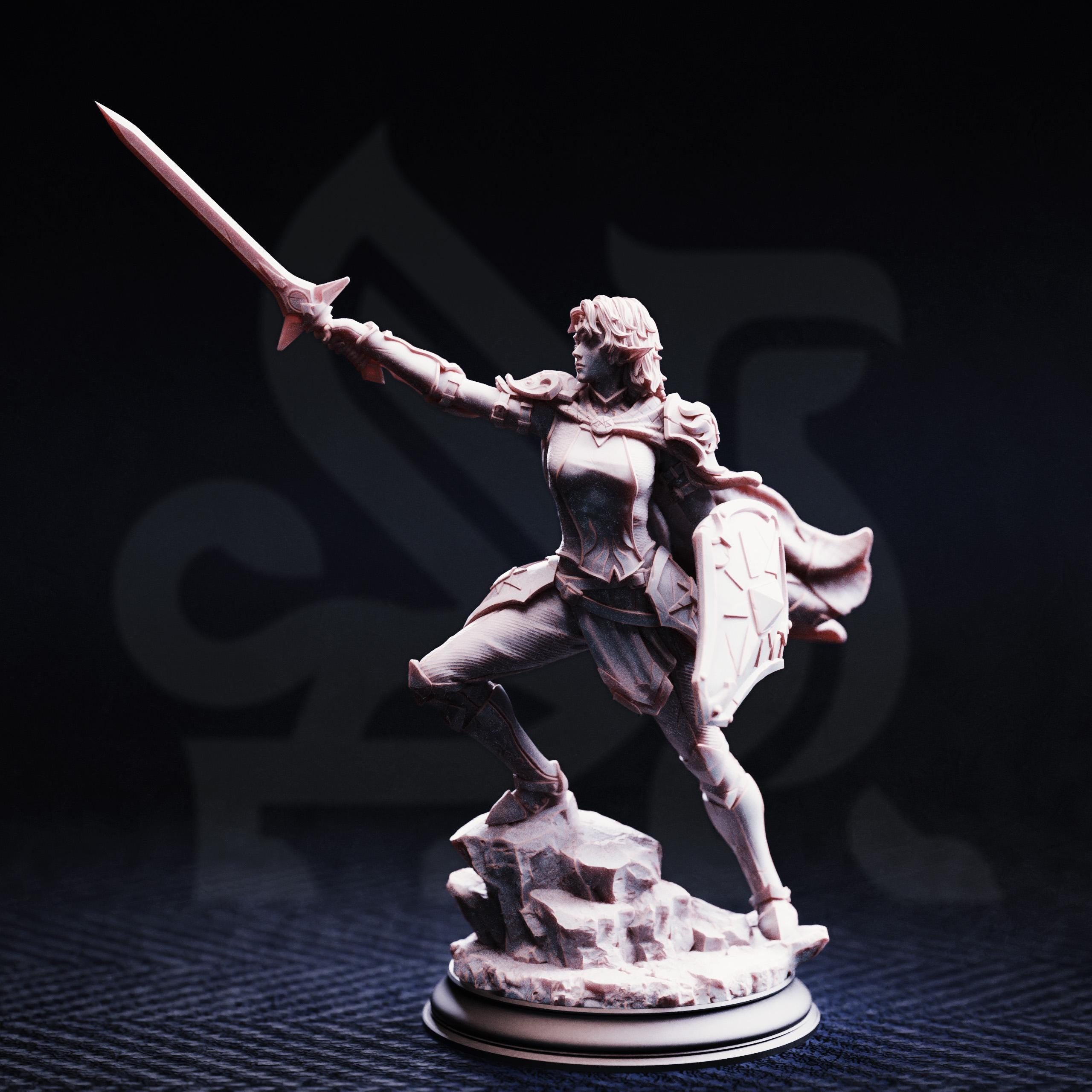 Female Human Paladin Miniature - Hitalia, Paladin of the Sun - DM Stash
