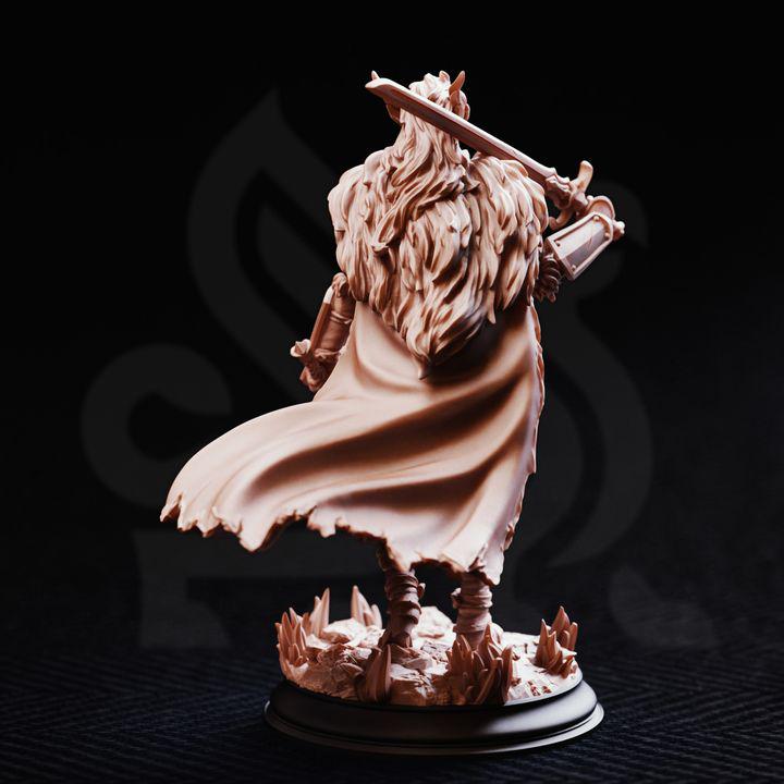 Female Half-Elf Ranger Miniature - Estelia - DM Stash